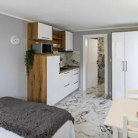 4 Bedroom Cozy Home In Skradin-Vacani * Ladevci